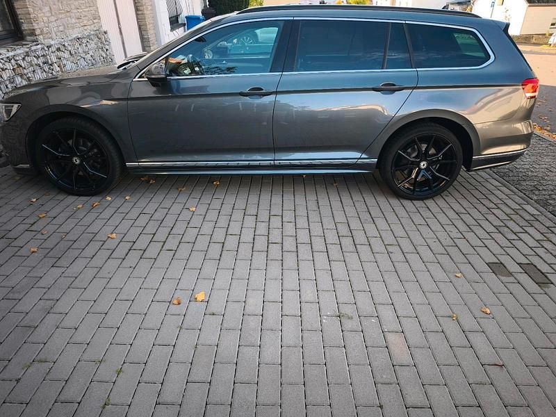 Gebraucht VW Passat 150 PS (110 kW) 2015 Grau Kombi