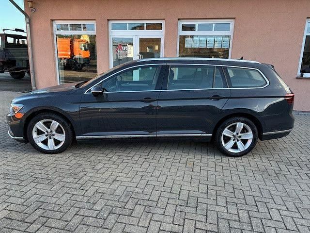 Gebraucht VW Passat Elegance 190 PS (139 kW) 2019 Grau Kombi