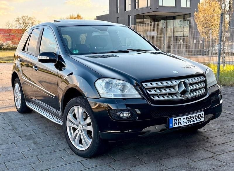 Gebraucht Mercedes ML280 190 PS (139 kW) 2006 Schwarz SUV