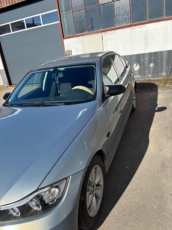 Gebraucht BMW 325 218 PS (160 kW) 2006 Limousine