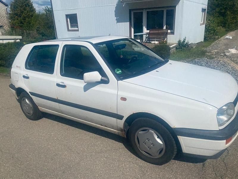 Weiß Gebraucht 1996 VW Golf III Kleinwagen | 790 € (Superpreis) - Bild 1/4