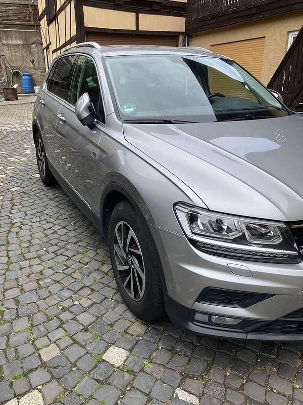 Gebraucht VW Tiguan Join 150 PS (110 kW) 2019 Grau SUV