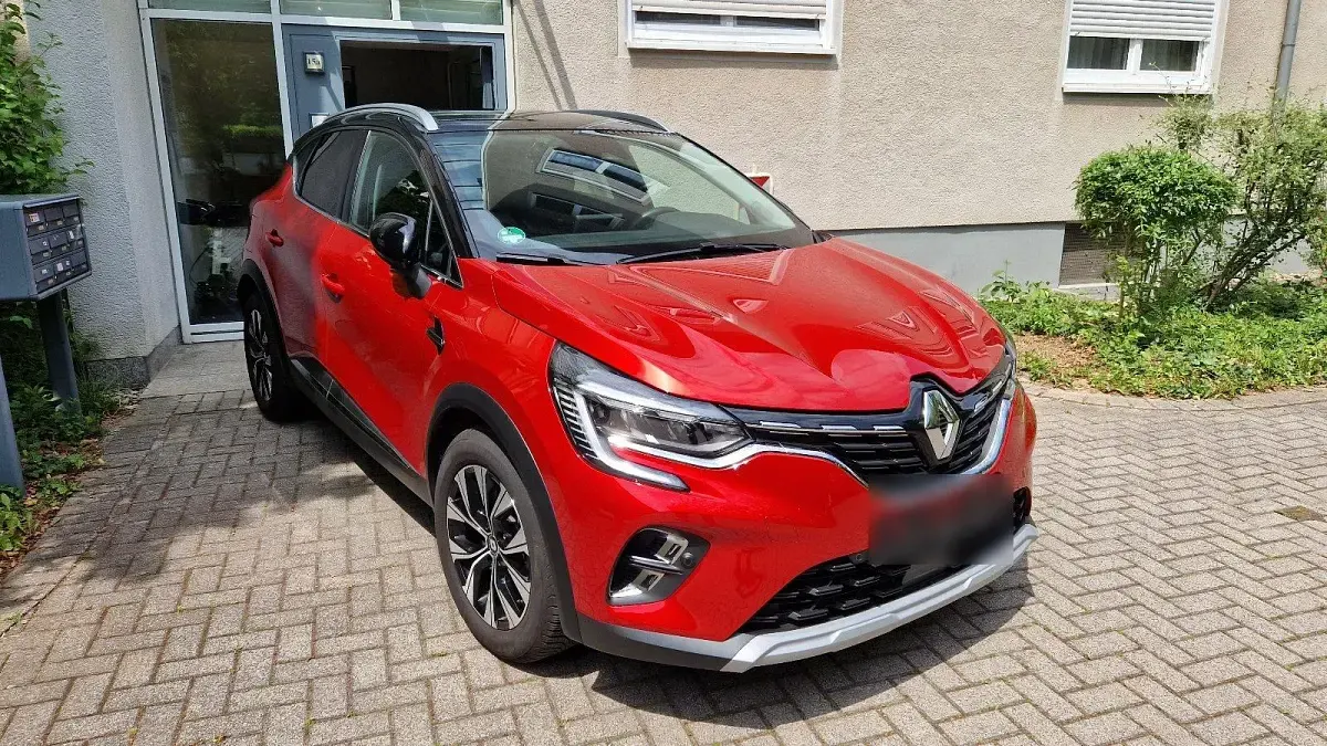 Gebraucht Renault Captur Techno 140 PS (102 kW) 2024 Rot SUV