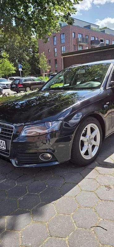 Gebraucht 2011 Audi A4 Attraction Limousine | 6.400 € (Fairer Preis) - Bild 1/4