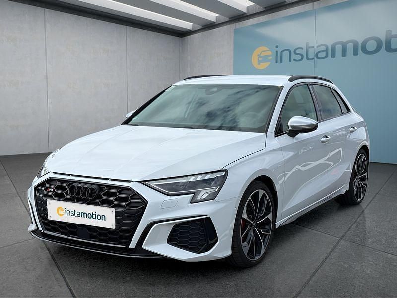 Weiß Gebraucht 2024 Audi S3 Limousine | 37.849 € (Guter Preis) - Bild 1/4