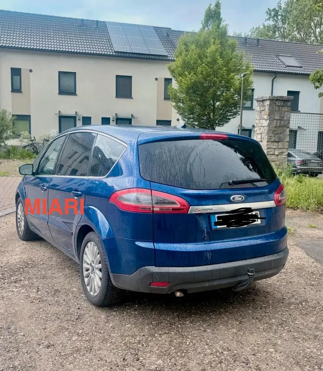 Gebraucht Ford S-MAX Titanium 163 PS (119 kW) 2014 Blau Van / Kleinbus