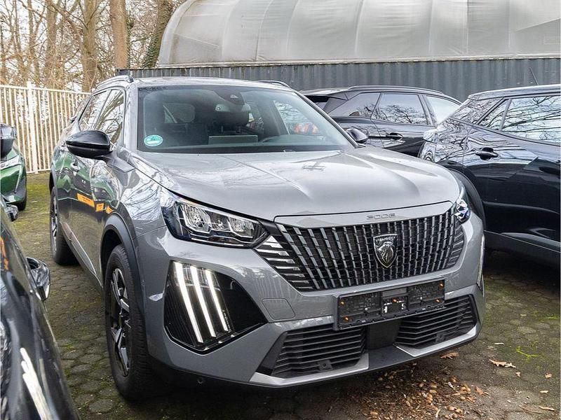 Gebraucht Peugeot 2008 Allure 131 PS (96 kW) 2023 Grau SUV