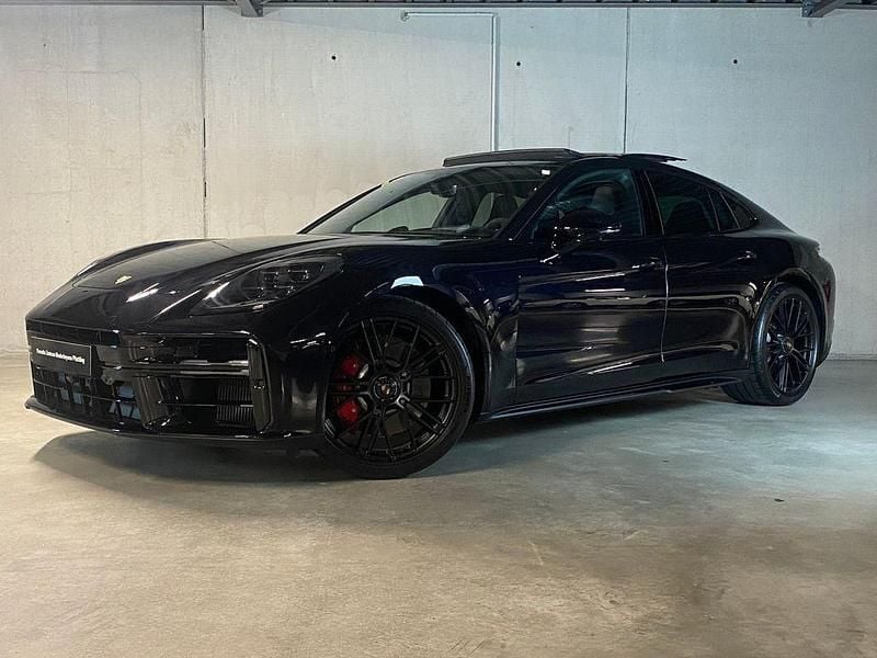 Neu Porsche Panamera GTS 500 PS (367 kW) 2025 Tiefschwarzmetallic Limousine