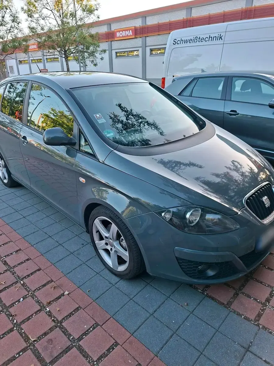 Gebraucht Seat Altea 2011 Grau Kleinwagen