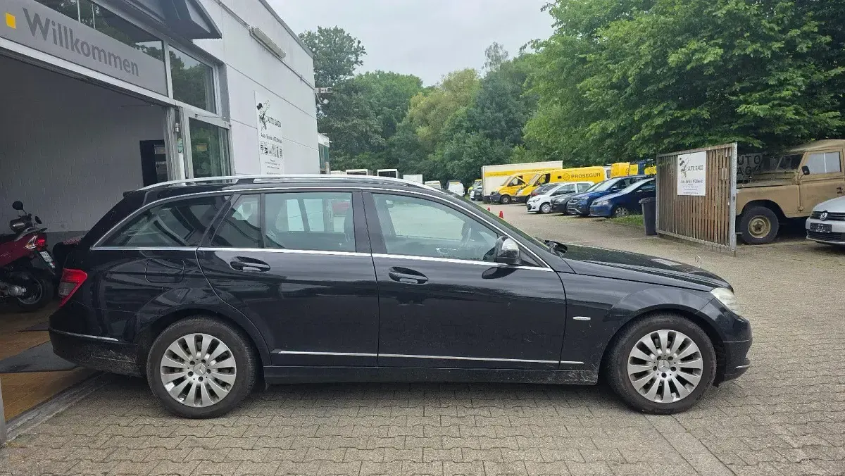 Gebraucht Mercedes C200 Elegance 184 PS (135 kW) 2008 Schwarz Kombi