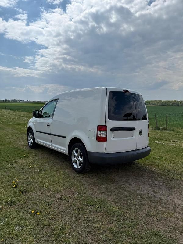 Second-hand VW Caddy 104 CP (76 kW) 2007 Alb Monovolum