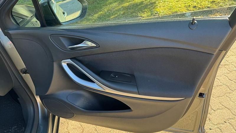 Gebraucht Opel Astra 136 PS (100 kW) 2019 Grau Kombi