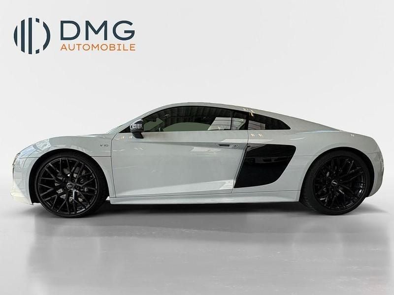 Suzukagrau metallic Gebraucht 2017 Audi R8 Coupé Sport Coupé | 119.900 € (Fairer Preis) - Bild 1/4
