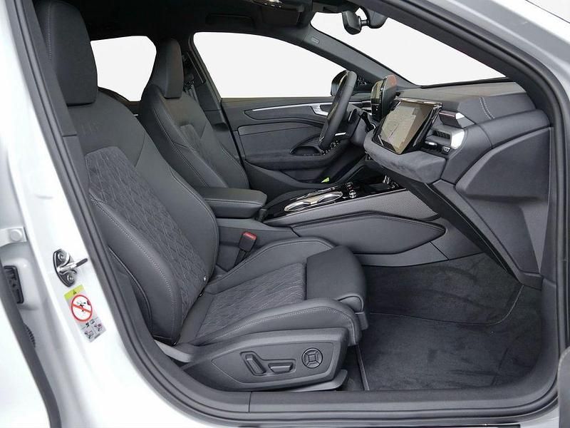 Second-hand Audi A6 Ambiente 204 CP (150 kW) 2025 Alb Break