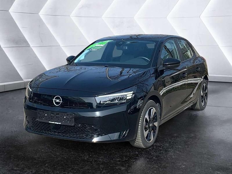 Gebraucht Opel Corsa-e Edition 100 kW (136 PS) 2023 Lackierung schwarz perla nera/ Kleinwagen