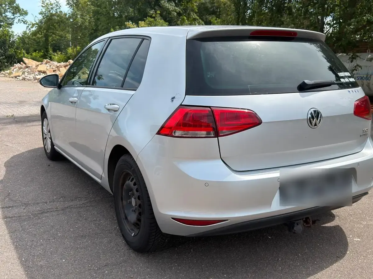 Gebraucht VW Golf VII 85 PS (62 kW) 2013 Silber Limousine