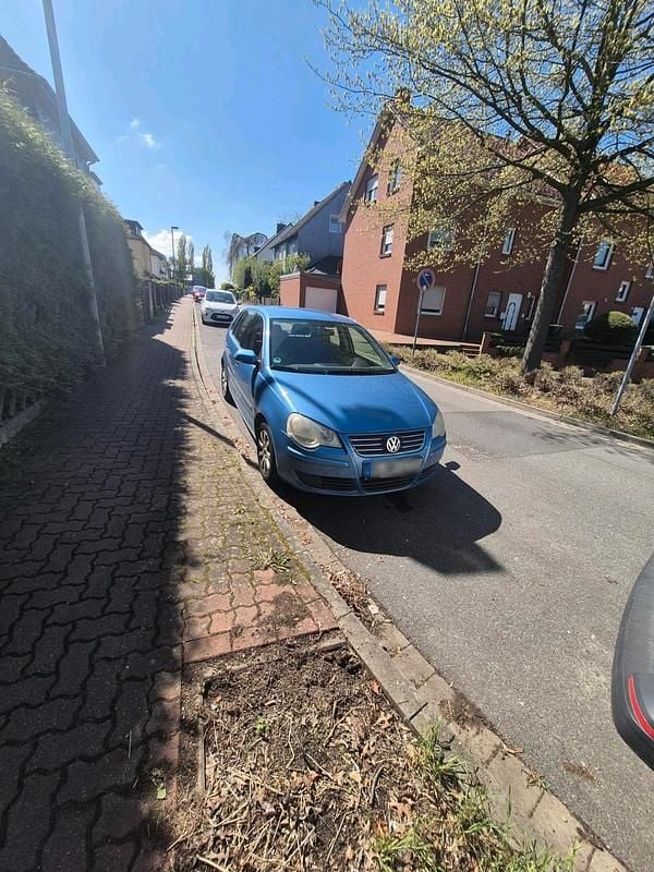 Second-hand VW Polo 75 CP (55 kW) 2005 Albastru Hatchback