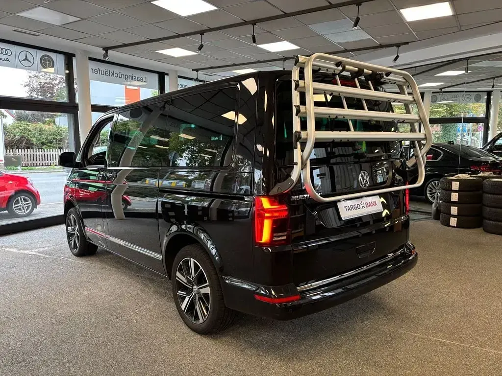 Gebraucht VW Multivan Generation Six 204 PS (150 kW) 2021 Schwarz Van / Kleinbus