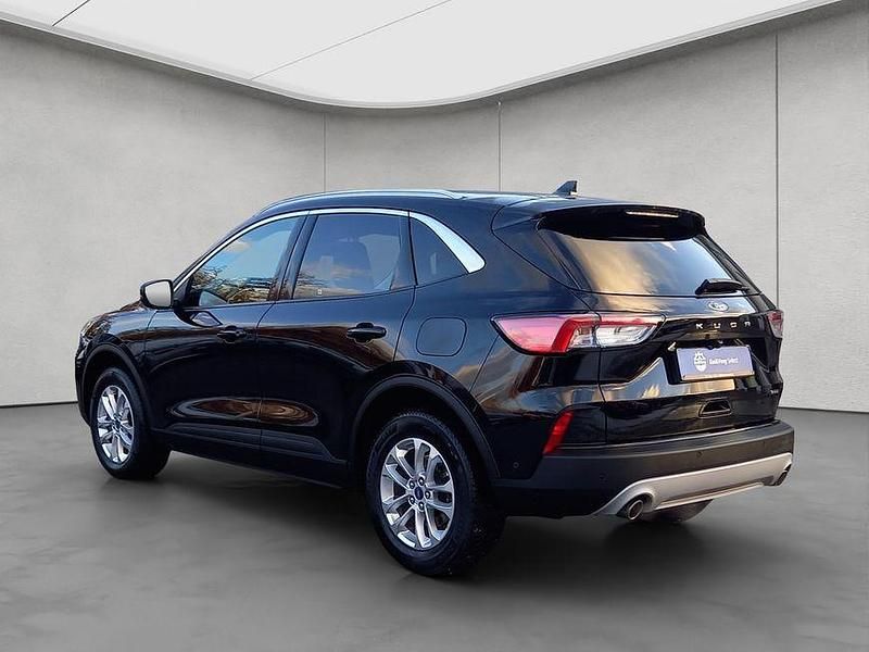 Gebraucht Ford Kuga Titanium 152 PS (111 kW) 2022 Schwarz SUV