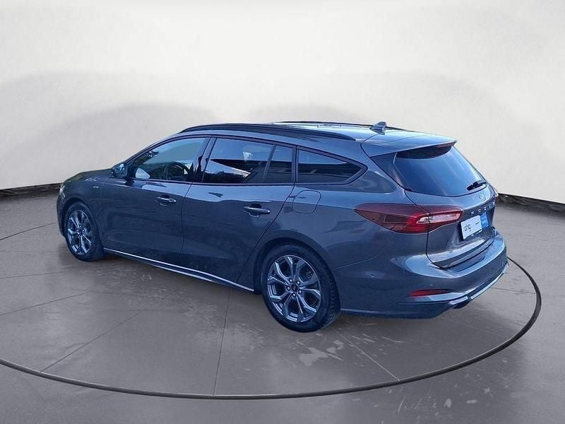 Gebraucht Ford Focus ST-Line 155 PS (114 kW) 2024 Magneticgrau (metallic) Kombi
