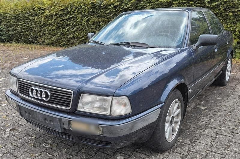 Blau Gebraucht 1993 Audi 80 Limousine | 1.990 € - Bild 1/4