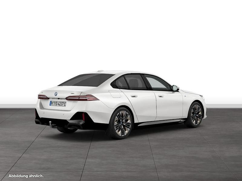 Gebraucht BMW i5 M Sport 289 kW (394 PS) 2025 Weiß Limousine