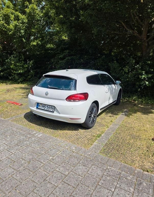 Gebraucht VW Scirocco 140 PS (102 kW) 2009 Weiß Coupé