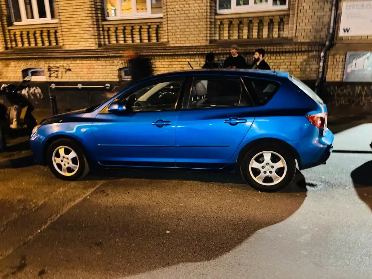 Usata Mazda 3 160 CV (117 kW) 2005 Blu Station wagon