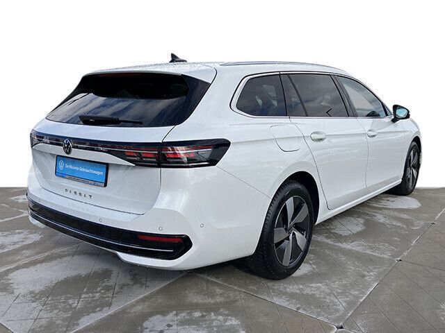 Gebraucht VW Passat Elegance 150 PS (110 kW) 2024 Andere farbe Kombi