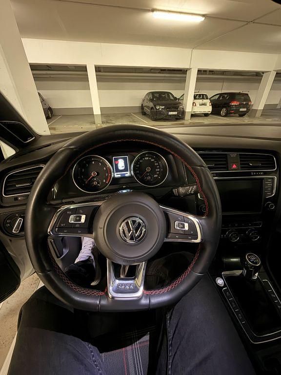 Gebraucht VW Golf VII GTI 220 PS (161 kW) 2014 Weiß Limousine