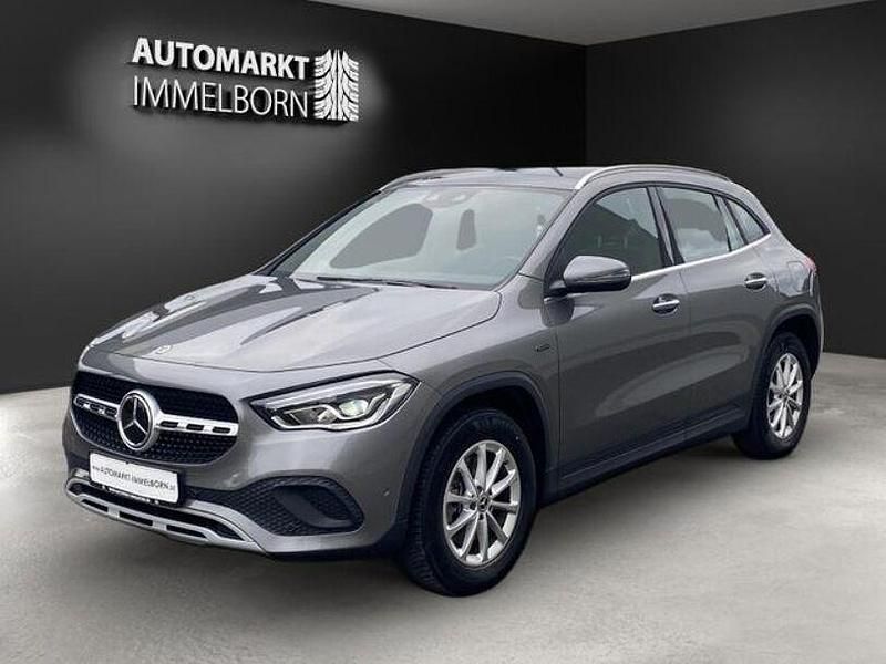 Gebraucht Mercedes GLA250 160 PS (117 kW) 2021 Grau SUV