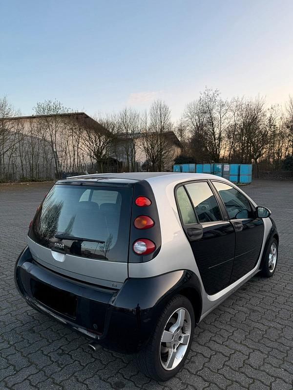 Usata Smart ForFour 95 CV (69 kW) 2006 Nero Utilitaria