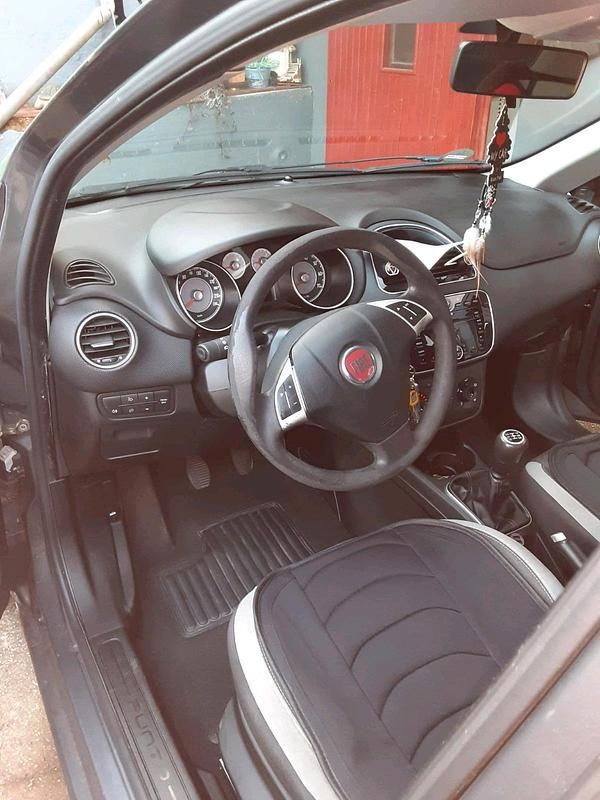 Gebraucht Fiat Punto 95 PS (69 kW) 2012 Kleinwagen