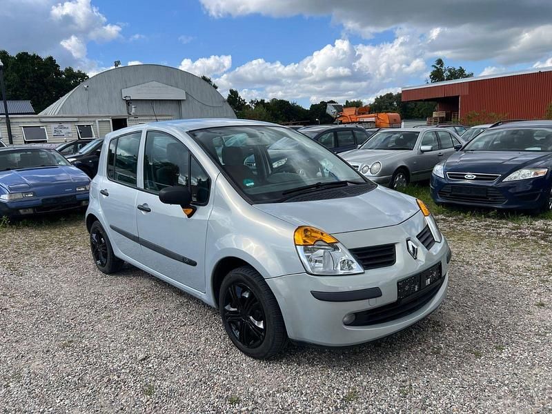 Second-hand Renault Modus 75 CP (55 kW) 2006 Argintiu Monovolum