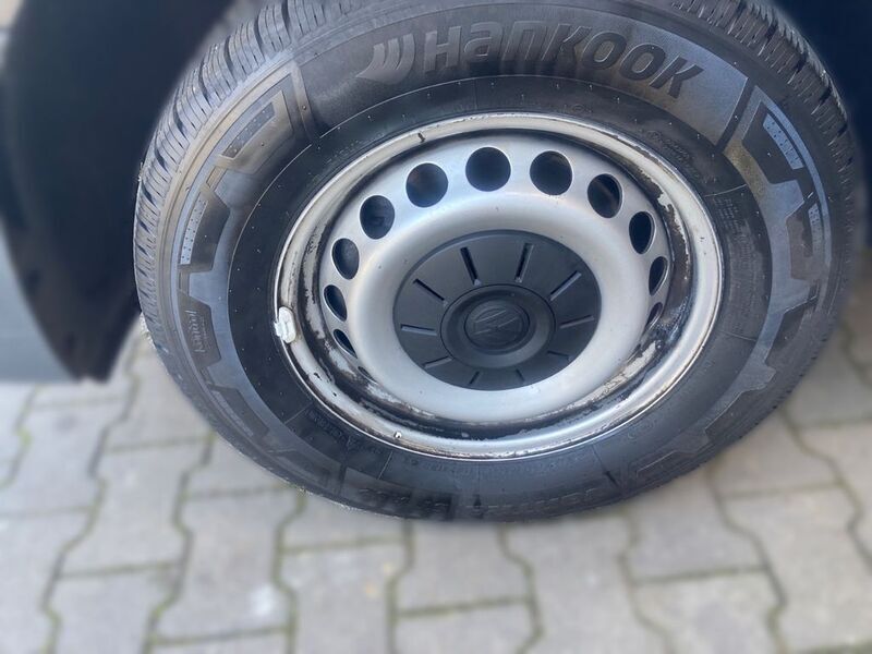 Gebraucht VW Crafter 102 PS (75 kW) 2021 Weiß Van