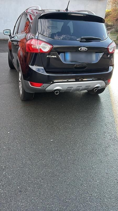 Gebraucht Ford Kuga 140 PS (102 kW) 2012 Schwarz SUV