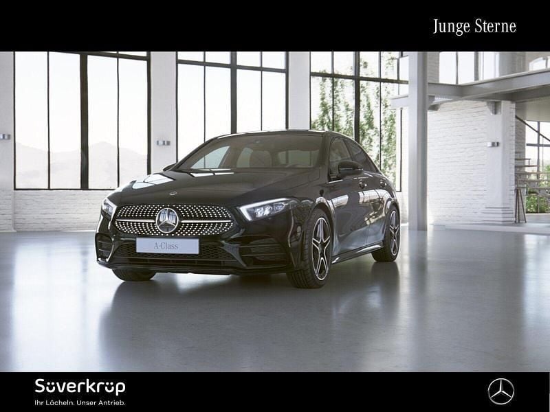 Schwarz Gebraucht 2020 Mercedes A180 AMG Limousine | 26.790 € (Fairer Preis) - Bild 1/4