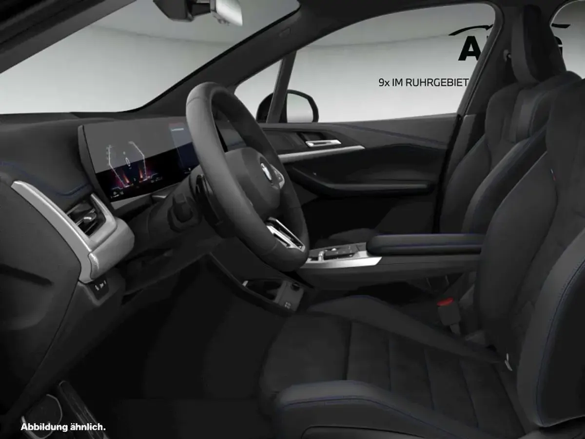 Nowe BMW 218 Efficient Dynamics 136 KM (100 kW) 2026 Czarny Minivan