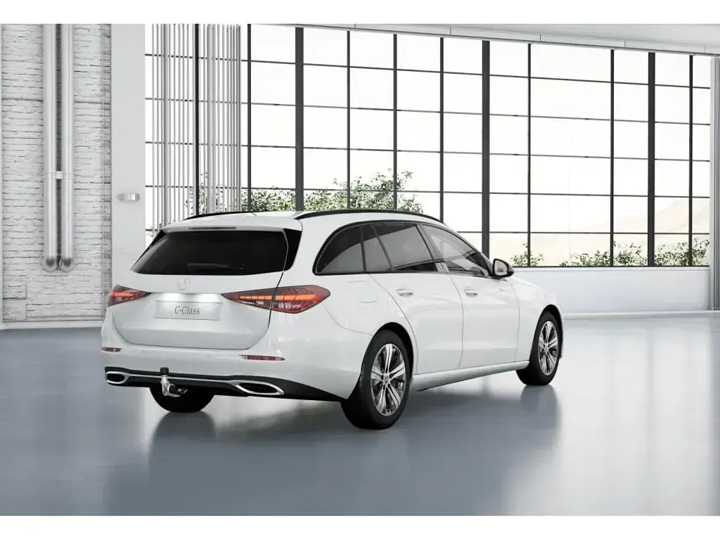 Gebraucht Mercedes C220 Avantgarde 200 PS (147 kW) 2022 Polarweiß Kombi