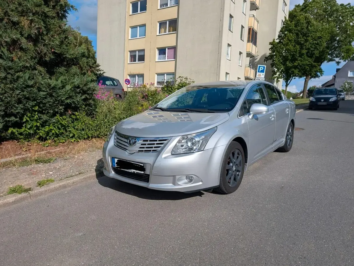 Gebraucht Toyota Avensis 152 PS (111 kW) 2009 Schwarz Limousine
