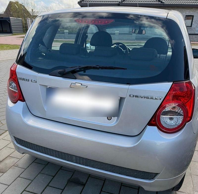 Gebraucht Chevrolet Aveo LT 84 PS (61 kW) 2011 Grau Kleinwagen