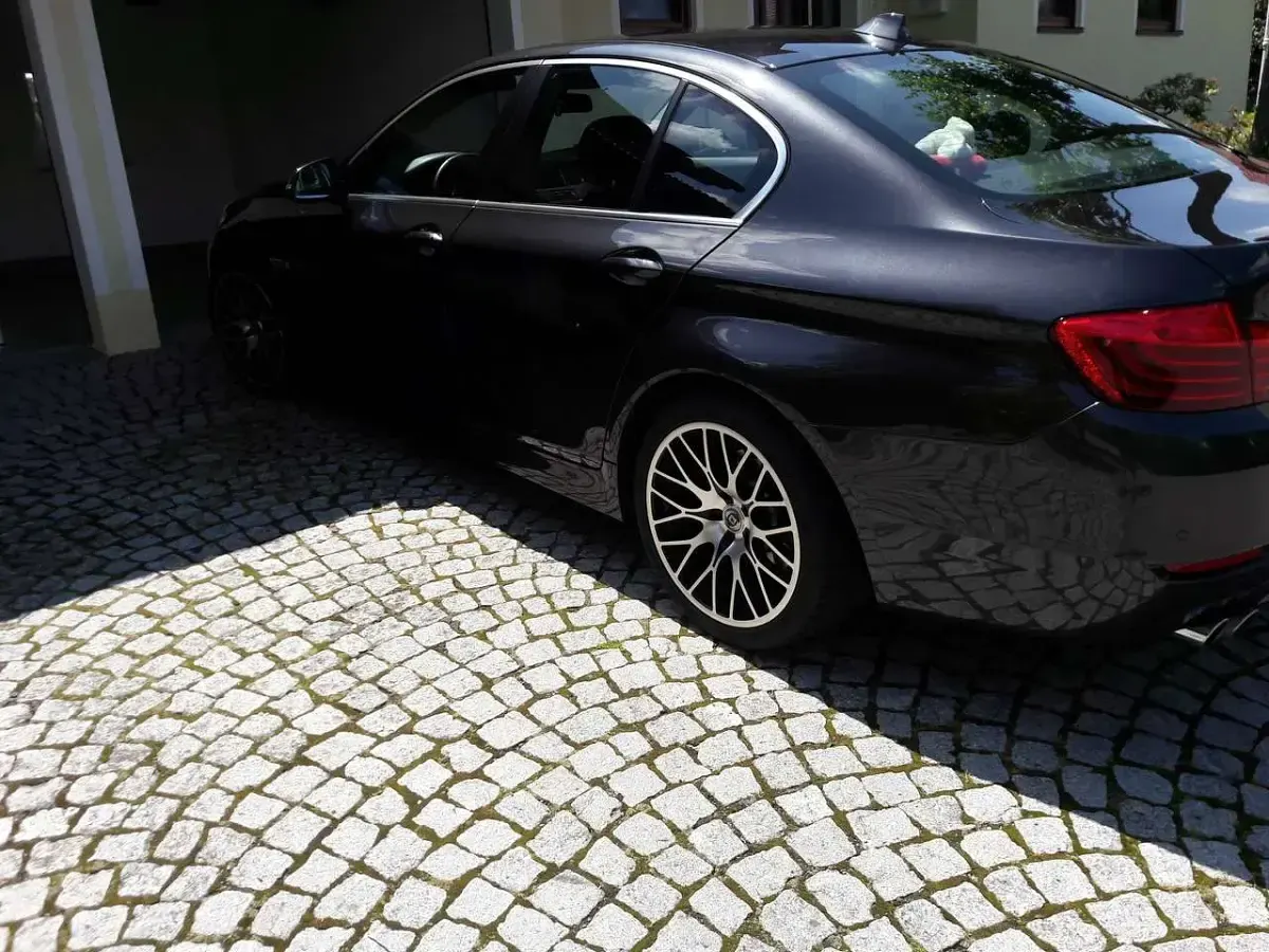 Gebraucht BMW 520 184 PS (135 kW) 2014 Grau Limousine