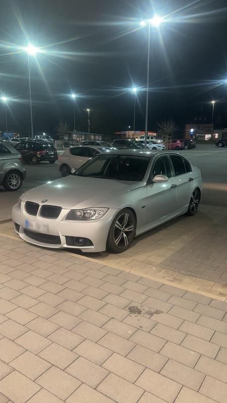 Gebraucht BMW 318 150 PS (110 kW) 2005 Silber Limousine