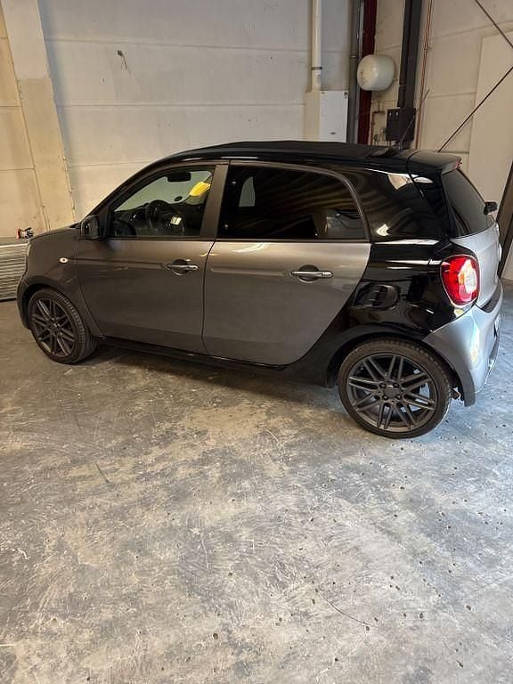 Gebraucht Smart ForFour Brabus 109 PS (80 kW) 2017 Grau Kleinwagen