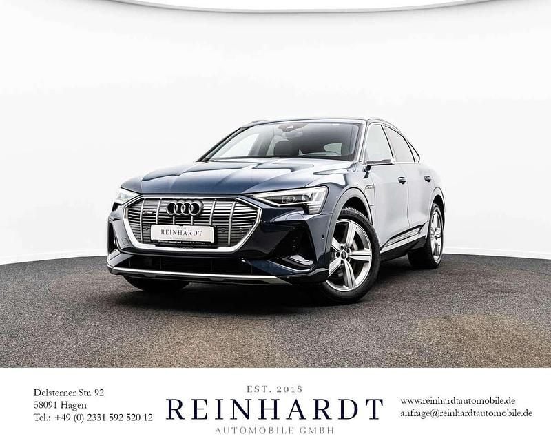 Plasmablau metallic Gebraucht 2022 Audi e-tron Sportback S-Line SUV | 34.890 € (Guter Preis) - Bild 1/1