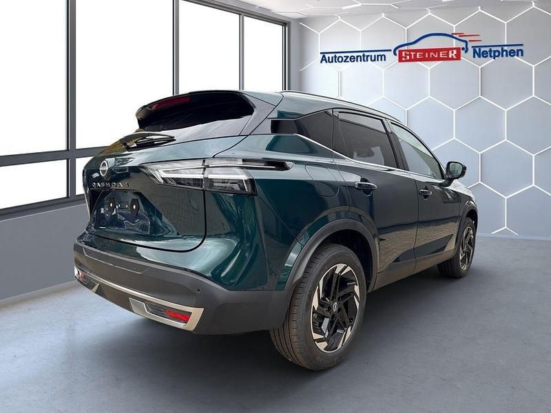Neu Nissan Qashqai N-Connecta 158 PS (116 kW) 2026 Grün SUV
