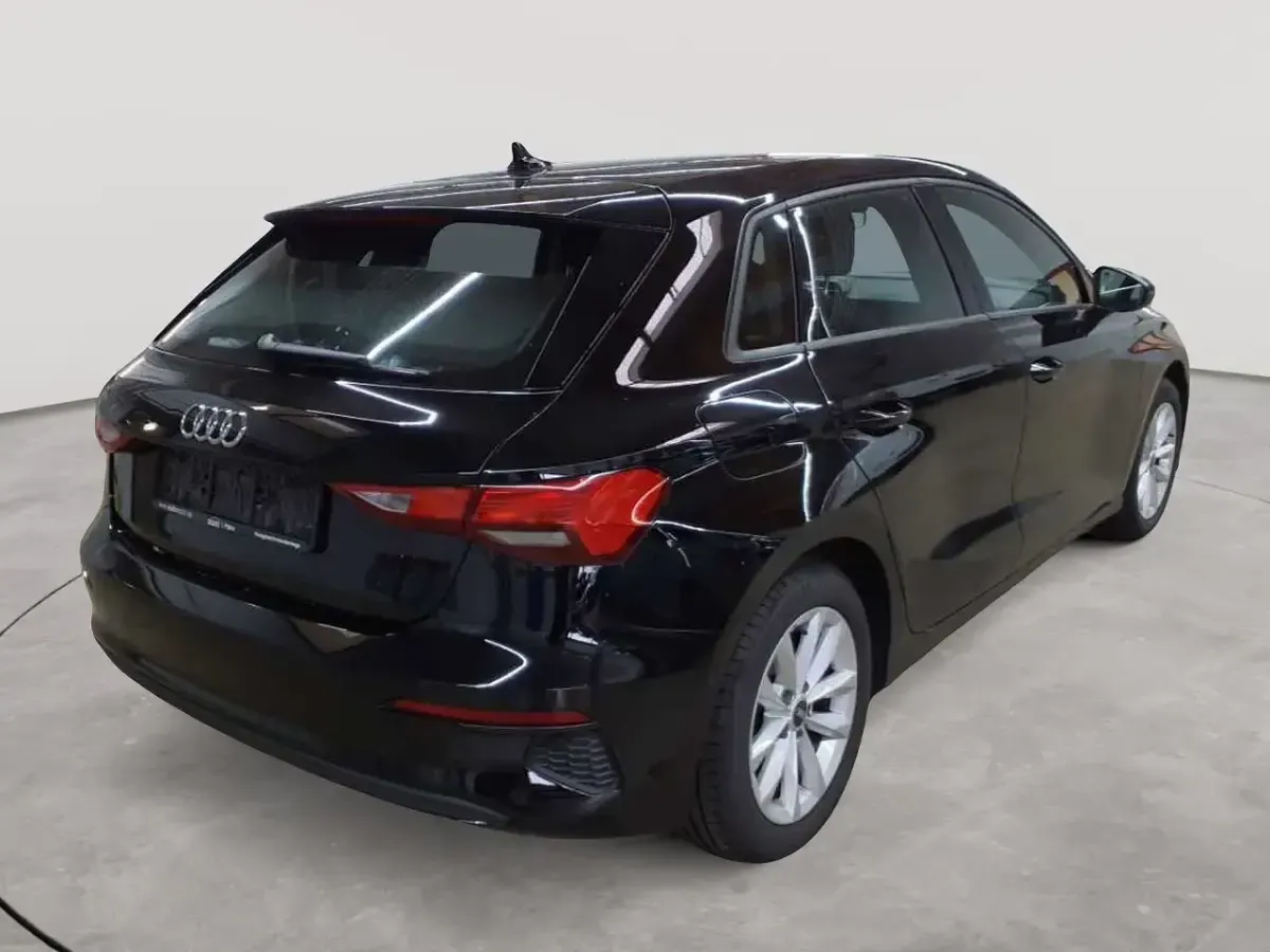 Gebraucht Audi A3 150 PS (110 kW) 2021 Brillantschwarz Limousine