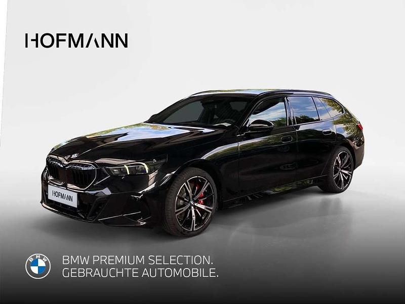 Saphirschwarz metallic Gebraucht 2025 BMW 540 M Sport Kombi | 78.860 € (Etwas zu teuer) - Bild 1/3