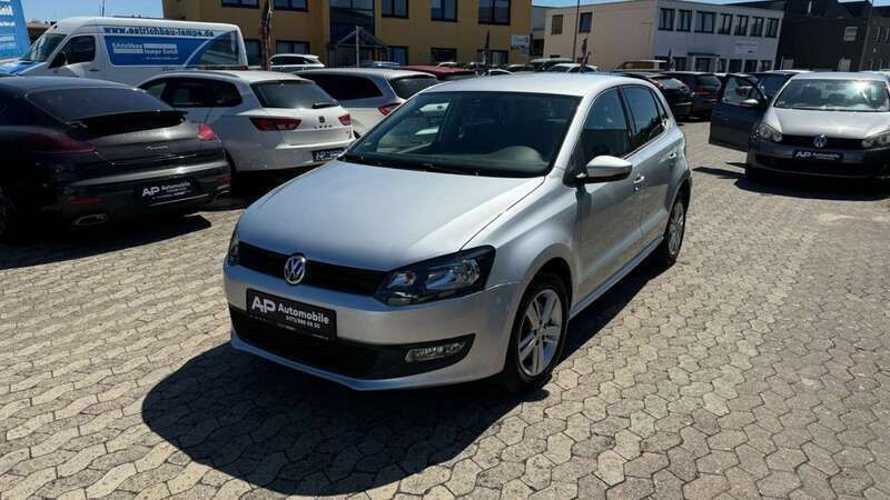 Reflexsilber Gebraucht 2014 VW Polo Life Kleinwagen | 7.900 € (Superpreis) - Bild 1/2