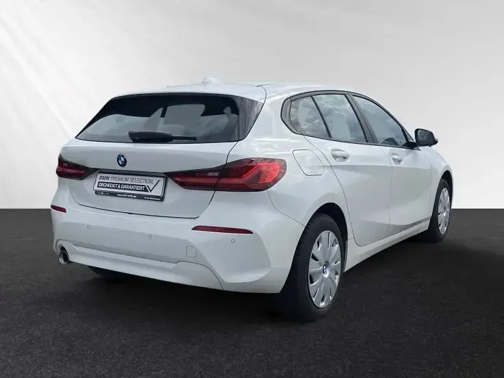 Gebraucht BMW 116 Advantage 109 PS (80 kW) 2023 Alpinweiss Kleinwagen